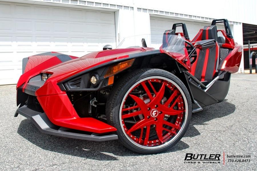  Polaris Slingshot on Forgiato Wheels 2015 года  (фото 5 из 8)